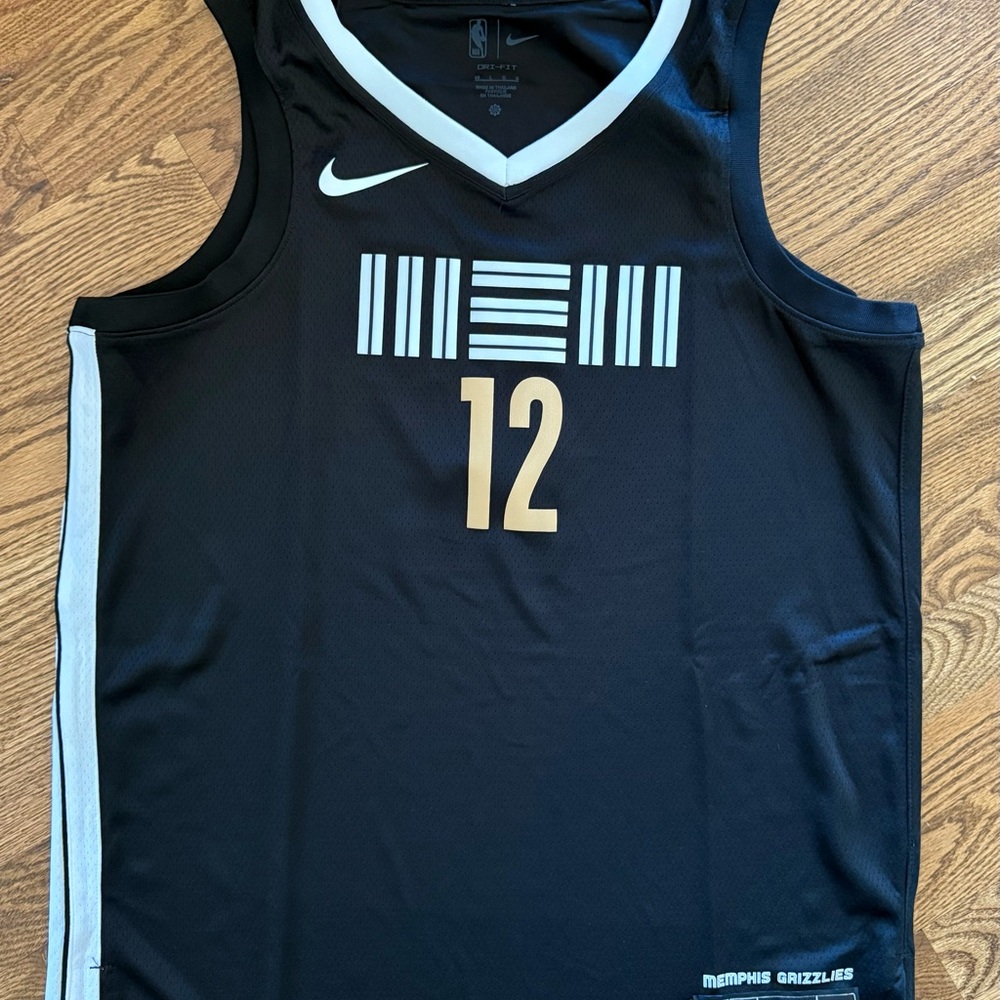 Authentic NBA Memphis Grizzlies Jersey - Ja Morant #12 - Size Large
